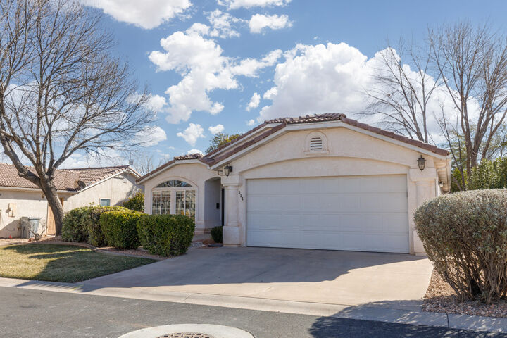 Property Photo: 334 E 615 S UT 84738