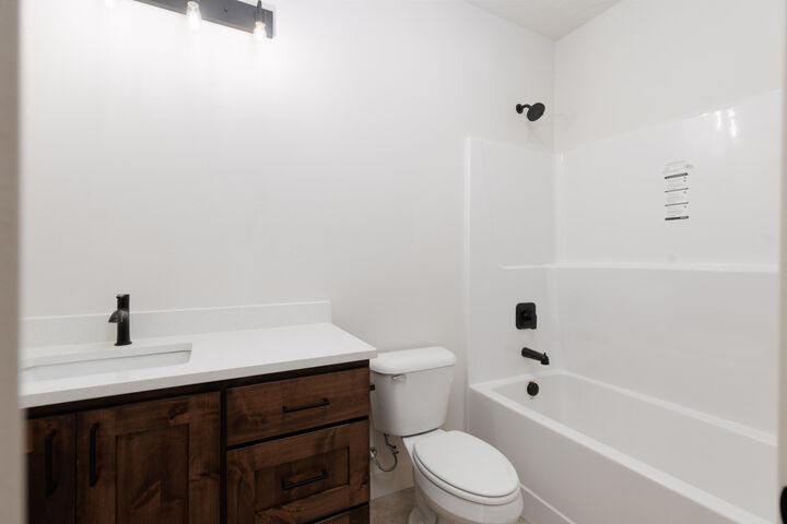 Property Photo:  795 E 150 S  UT 84725 