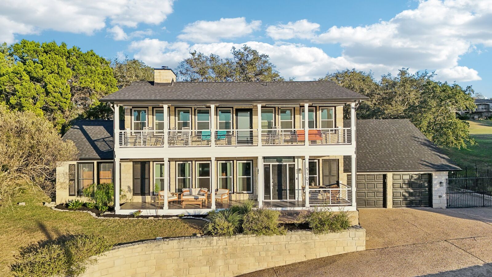 Property Photo:  5101 Country Club Drive  TX 78645 