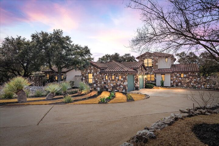 Property Photo:  2808 & 2804 Fall Creek Estates Drive  TX 78669 