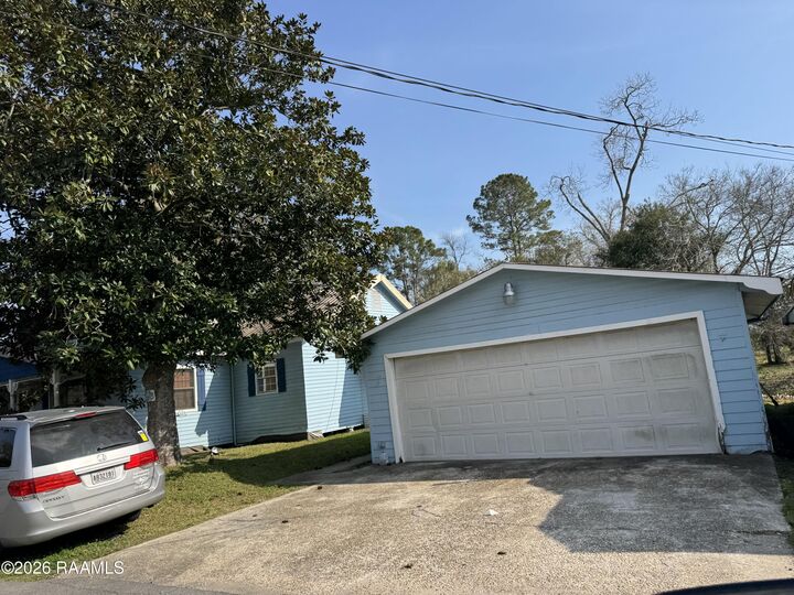 Property Photo:  515 W 8th Street  LA 70526 
