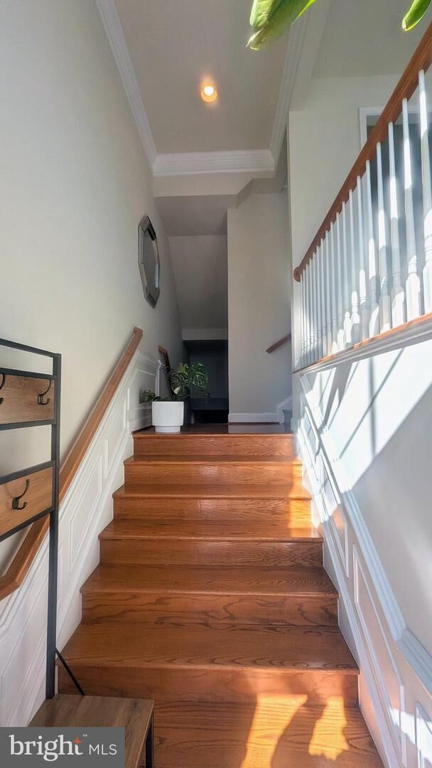 Property Photo:  42701 Wilmar Sq  VA 20148 