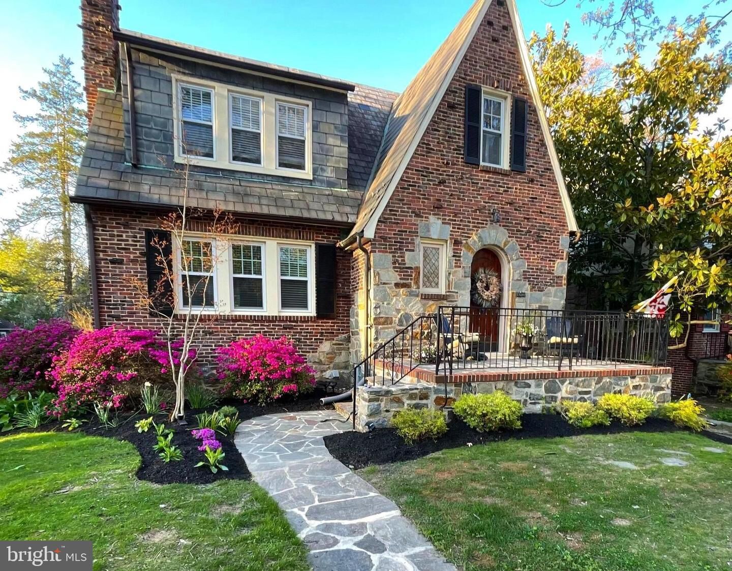 Property Photo:  722 Anneslie Road  MD 21212 