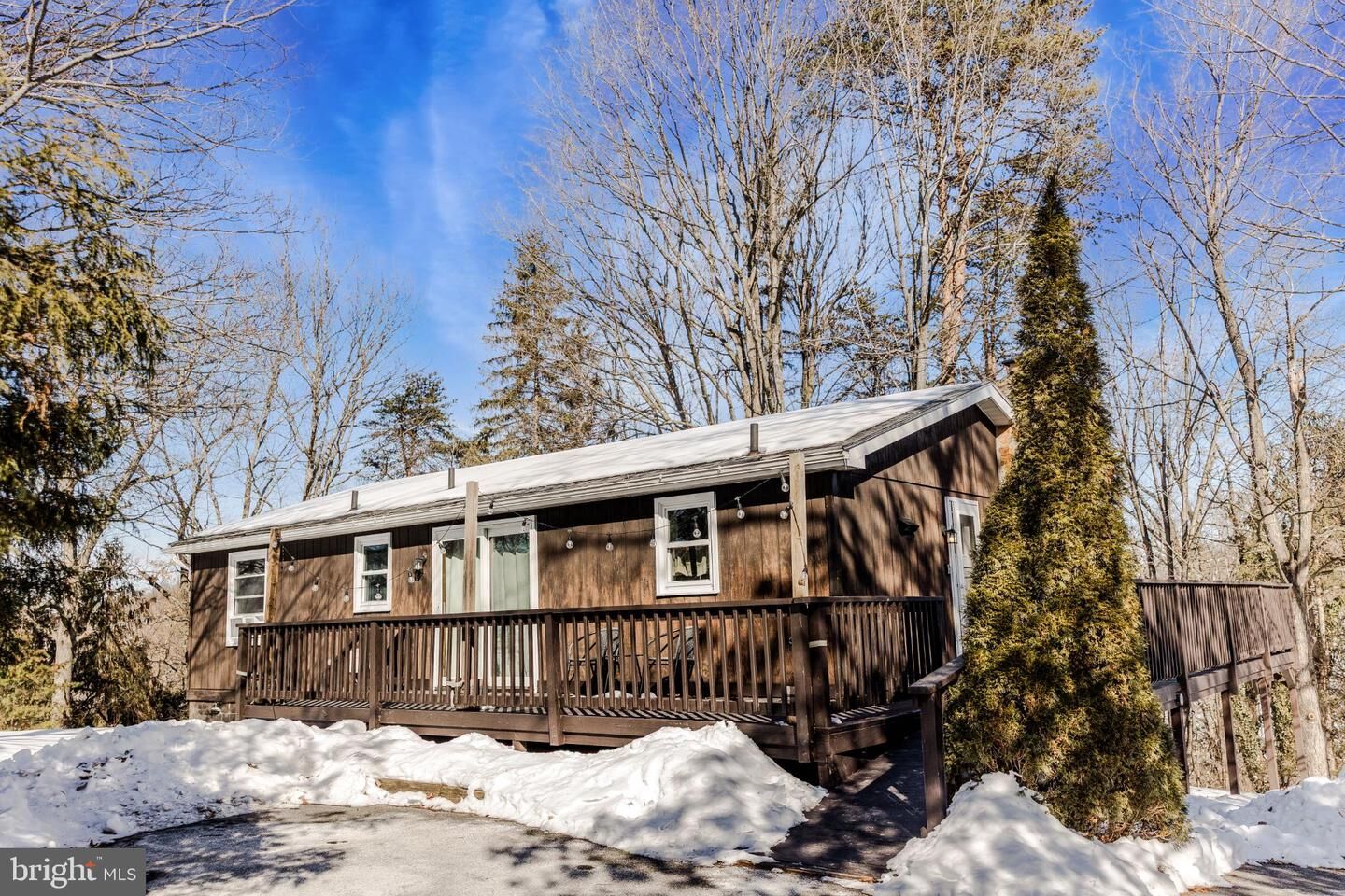 Property Photo:  110 Tower Circle  WV 25411 