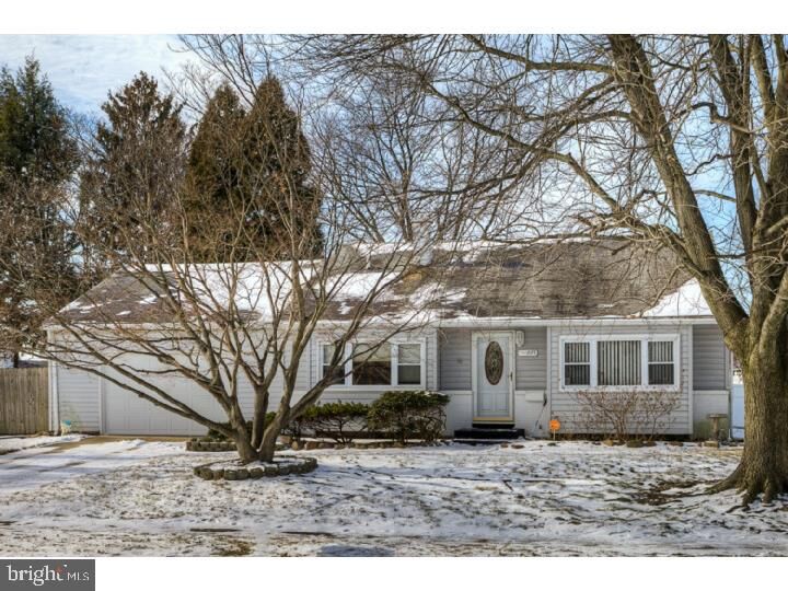 Property Photo:  225 Brennen Drive  DE 19713 