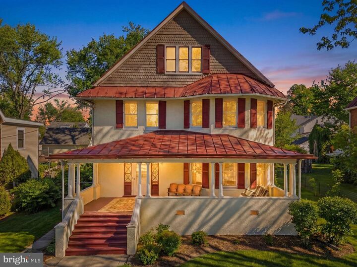 Property Photo:  523 S George Street  WV 25414 