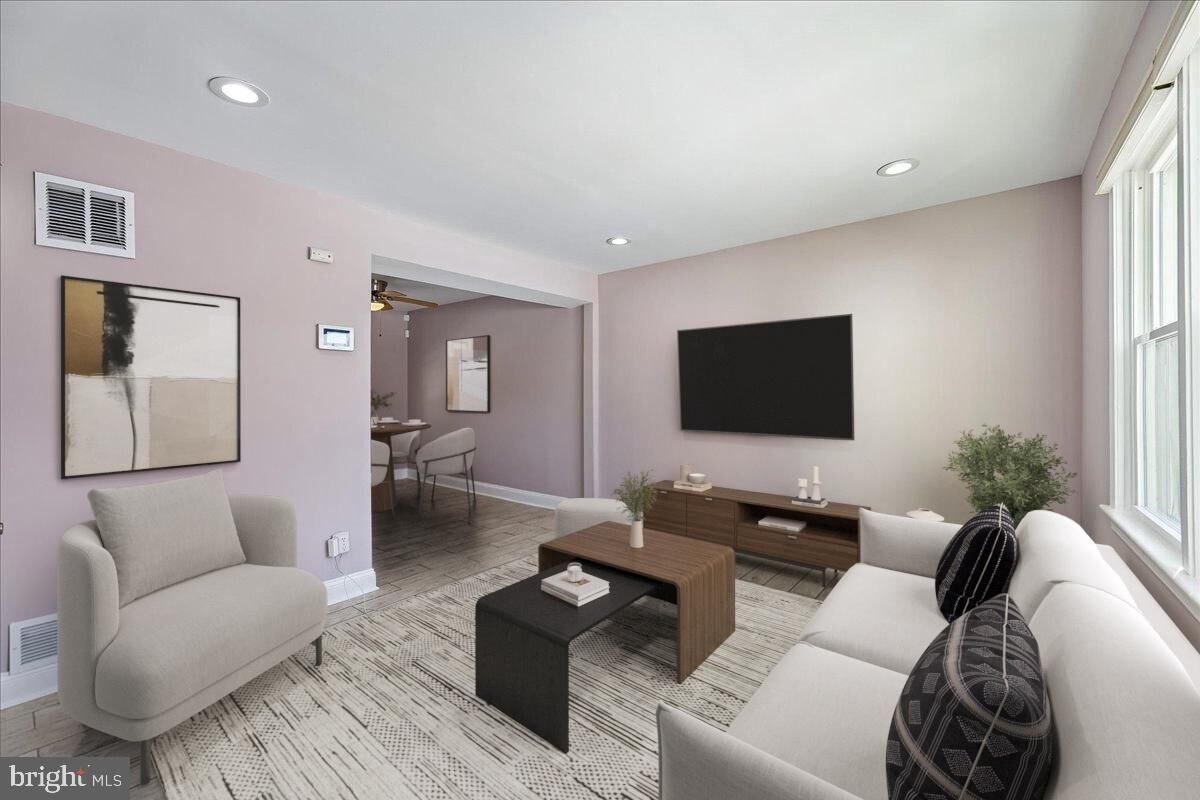 Property Photo: 2551 Colebrooke Drive MD 20748