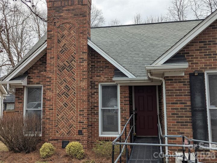 Property Photo:  4001 Croftwood Lane  NC 28079 