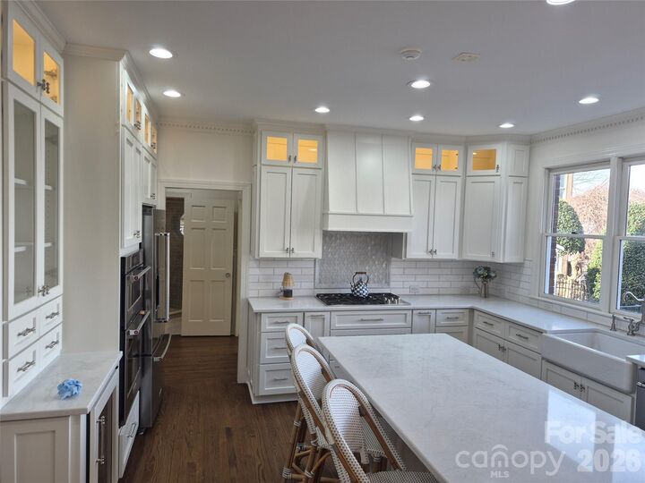 Property Photo:  20410 Island Forest Drive  NC 28031 