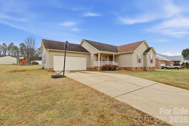 Property Photo:  1160 Fox Chase Court  NC 28146 
