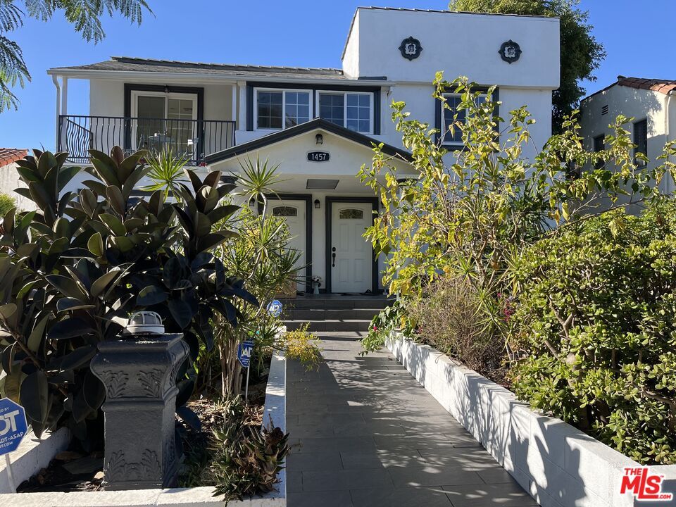 Property Photo: 1457 S Holt Ave CA 90035