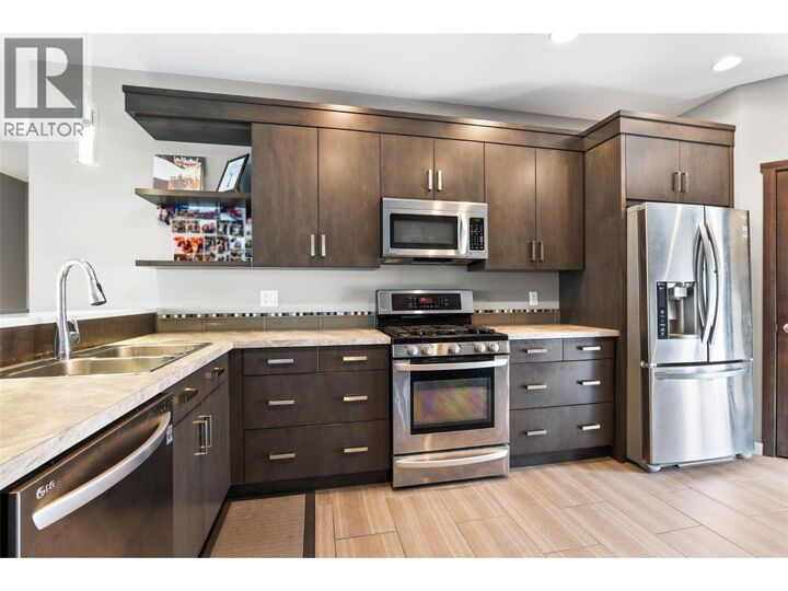 Property Photo:  2209 Saddleback Drive  BC V2B 0G7 