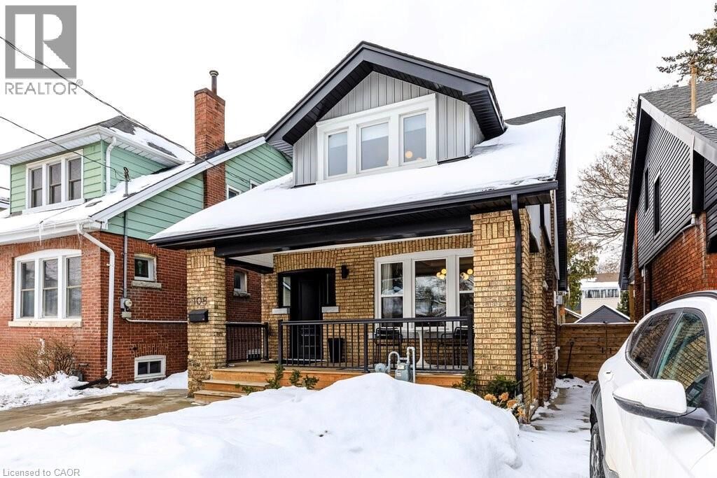 Property Photo:  108 Rosslyn Avenue South  ON L8M 3H9 