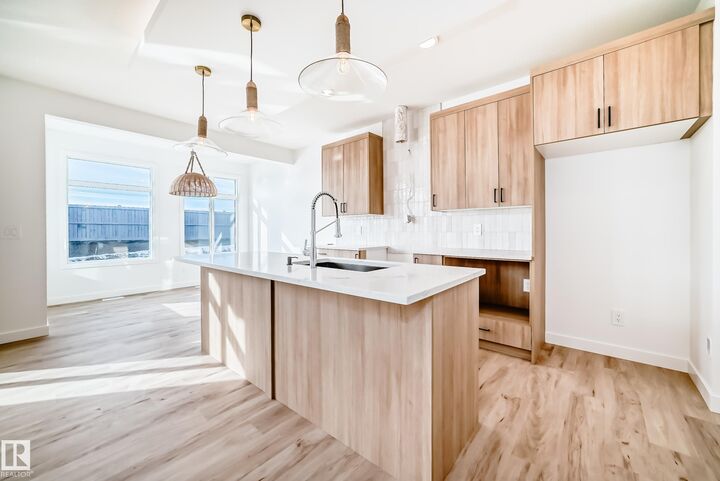 Property Photo:  8235 Kiriak Loop SW  AB T6W 5S2 