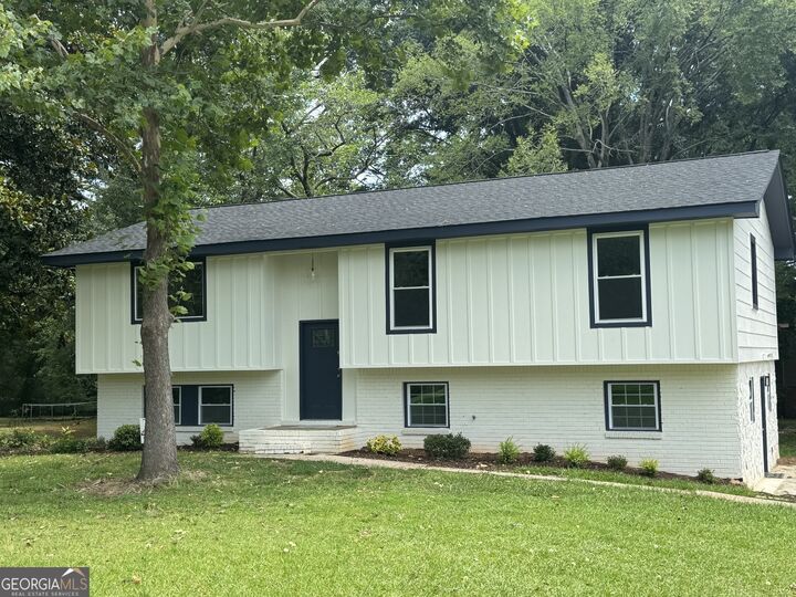 Property Photo:  1608 Bogota Way  GA 30236 