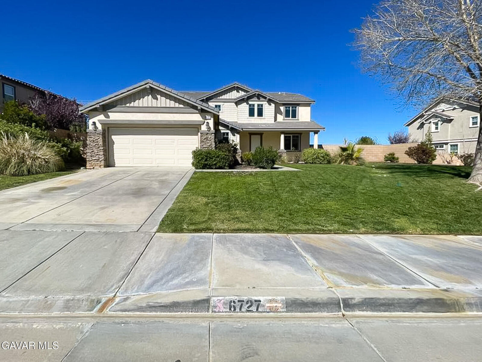 Property Photo:  6727 Miramar Lane  CA 93551 