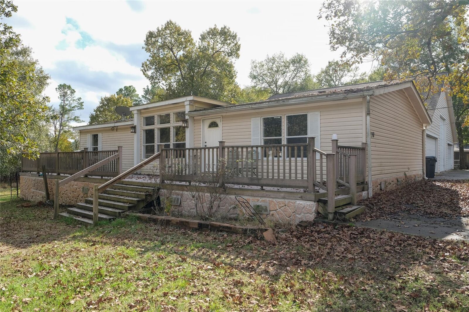 Property Photo:  170 W Creek  TX 75862 