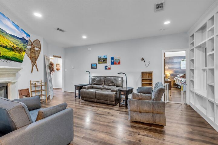 Property Photo:  242 Sunset Path N  TX 77316 