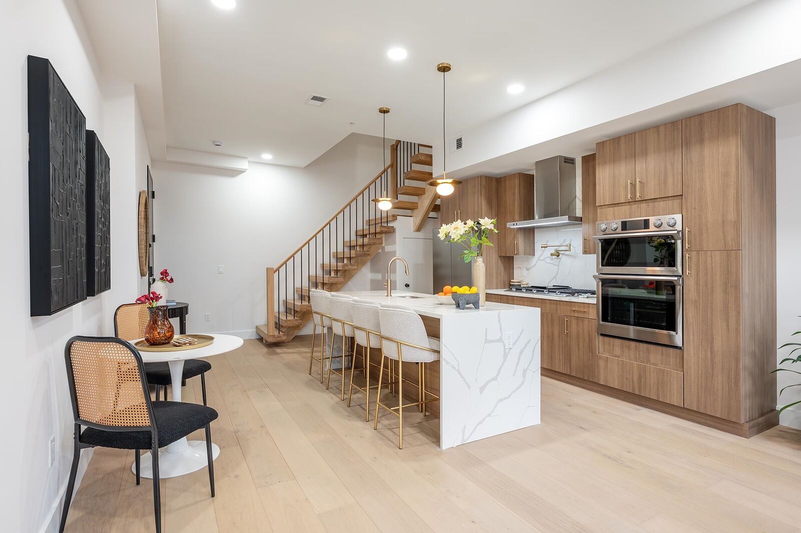 Property Photo:  17 Leonard St 2  NJ 07307 