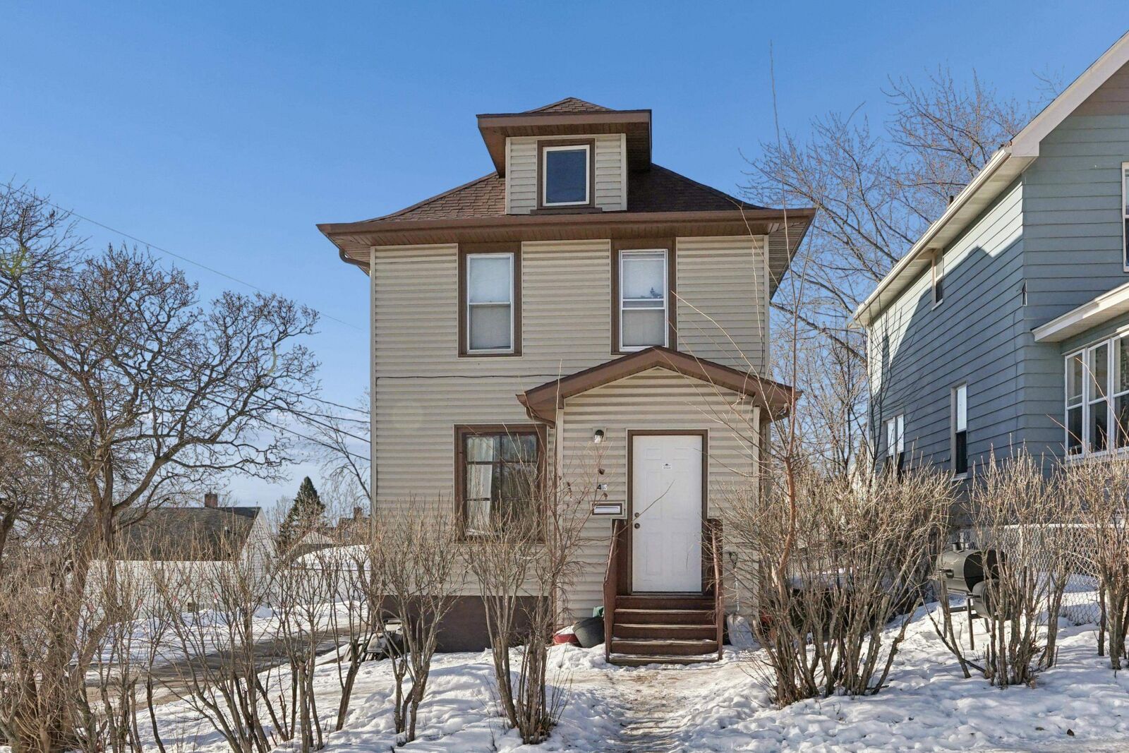 Property Photo:  419 N 13th Ave E  MN 55805 