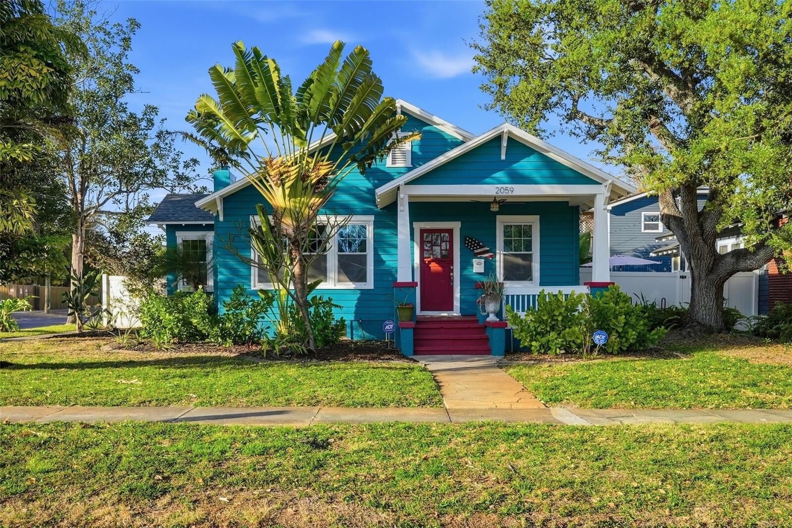 Property Photo:  2059 Burlington Avenue N  FL 33713 