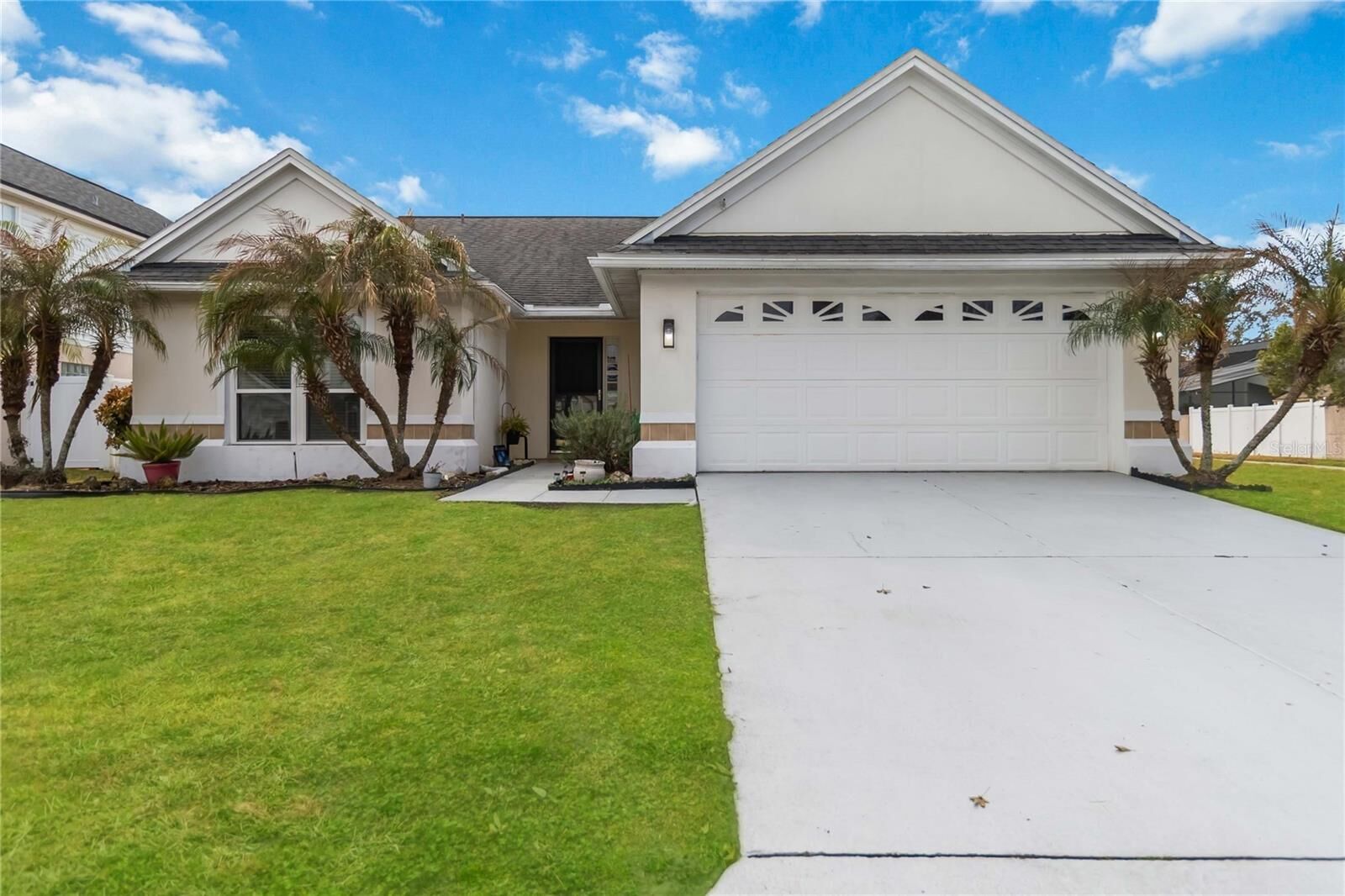 Property Photo:  2706 Autumn Green Drive  FL 32822 