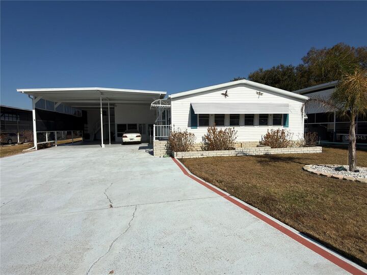 Property Photo:  5122 Southshore Drive  FL 33868 