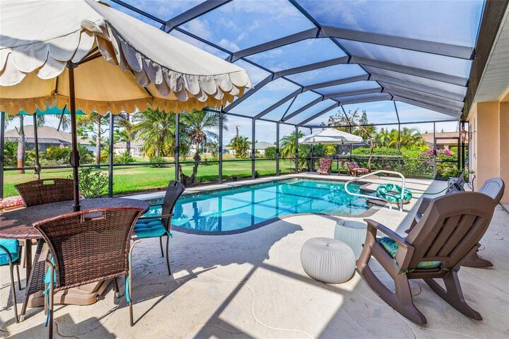 Property Photo: 245 Rotonda Boulevard N FL 33947