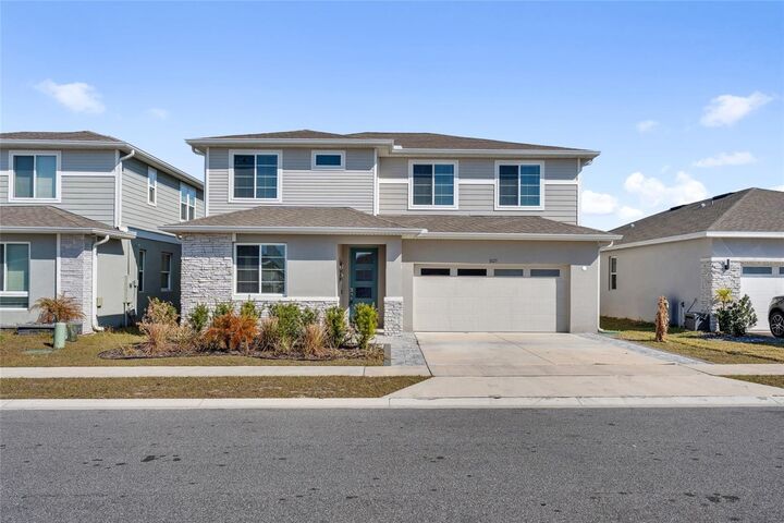 Property Photo:  1023 Sugarwood Street  FL 33837 
