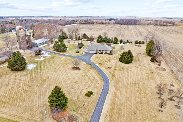 Property Photo: 14N850 Engel Road IL 60140