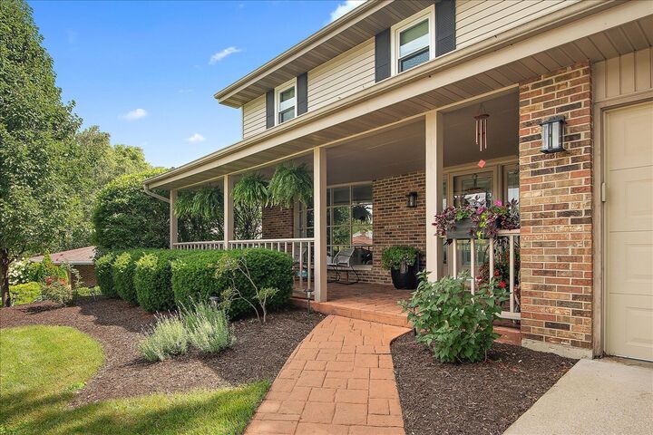 Property Photo: 118 Beechcraft Drive IL 60451