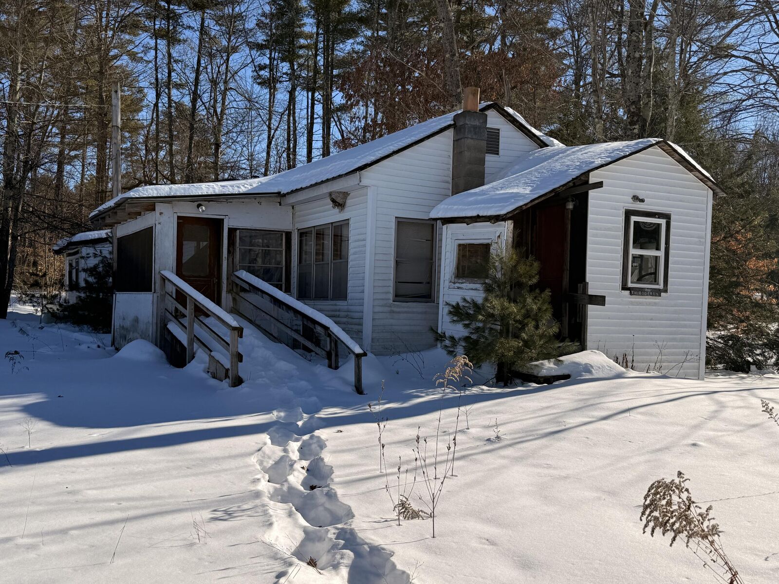 Property Photo: 19 Old Limerick Road ME 04042