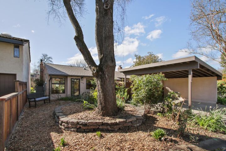 Property Photo:  2318 Elendil Lane  CA 95616 