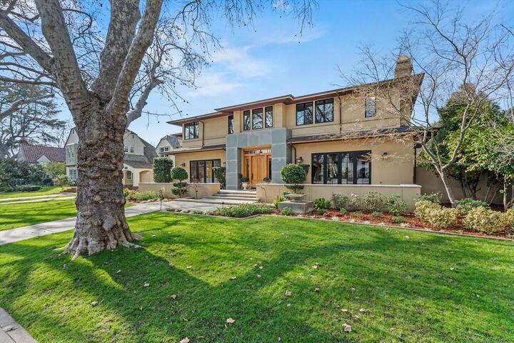 Property Photo:  1422 40th Street  CA 95819 