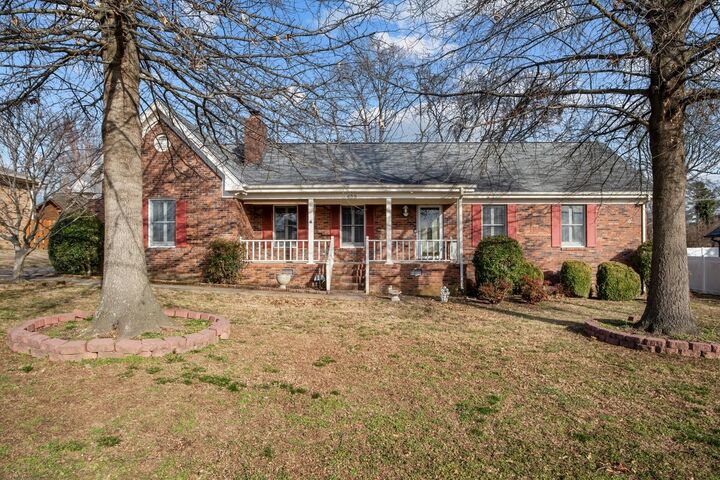 Property Photo:  659 Davis Dr  TN 37066 