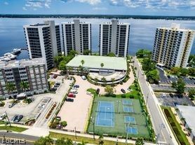 Property Photo:  1910 Virginia Avenue 1103  FL 33901 