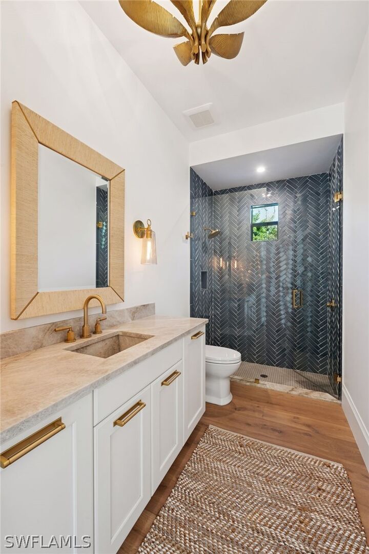 Property Photo:  186 North Street  FL 34108 