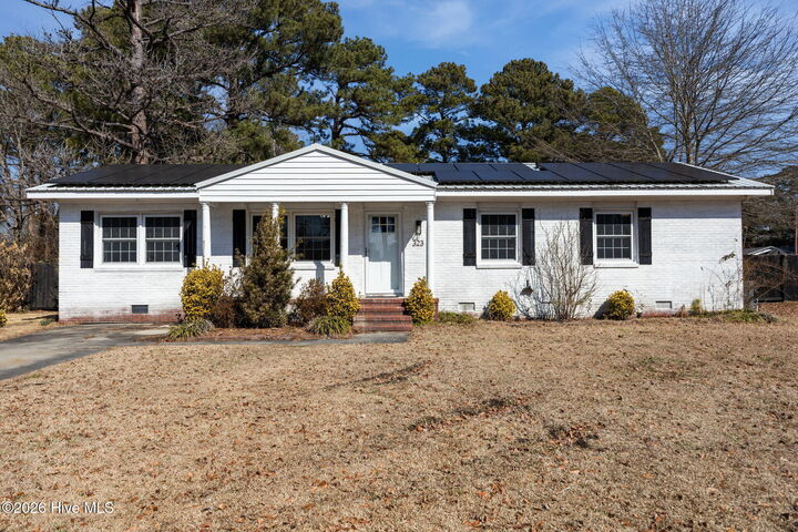 Property Photo:  323 Cardinal Road  NC 28546 