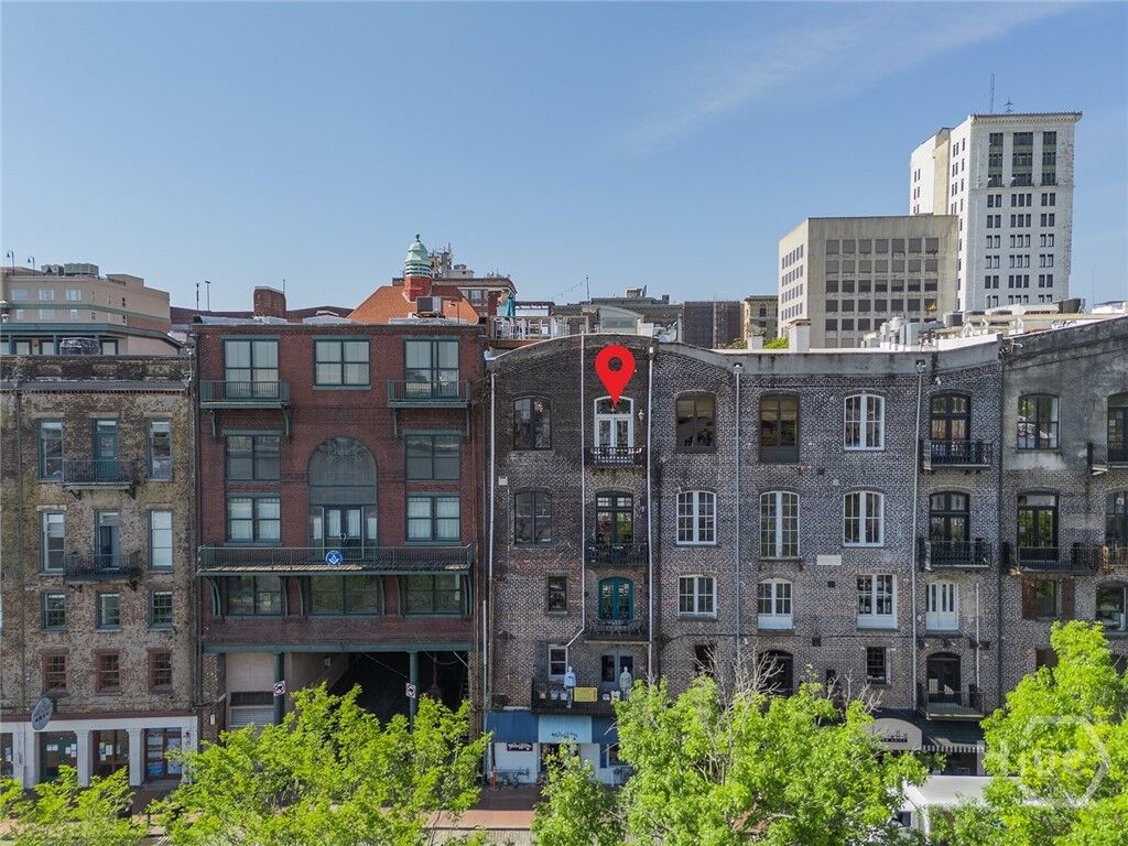 Property Photo:  42 E Bay Street 5  GA 31401 