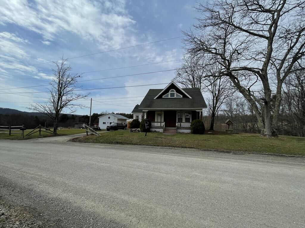 Property Photo:  509 Amish Dr  PA 18829 