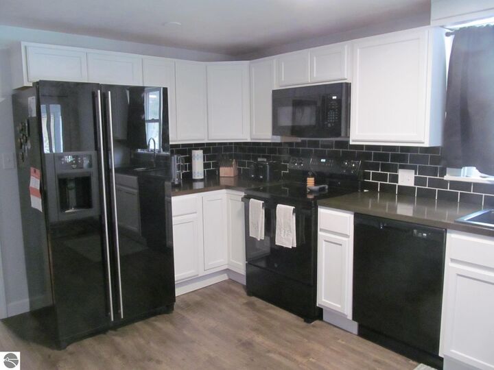 Property Photo:  536 Aldrich Street  MI 49601 