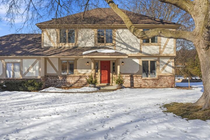 Property Photo:  2605 Zircon Lane N  MN 55447 