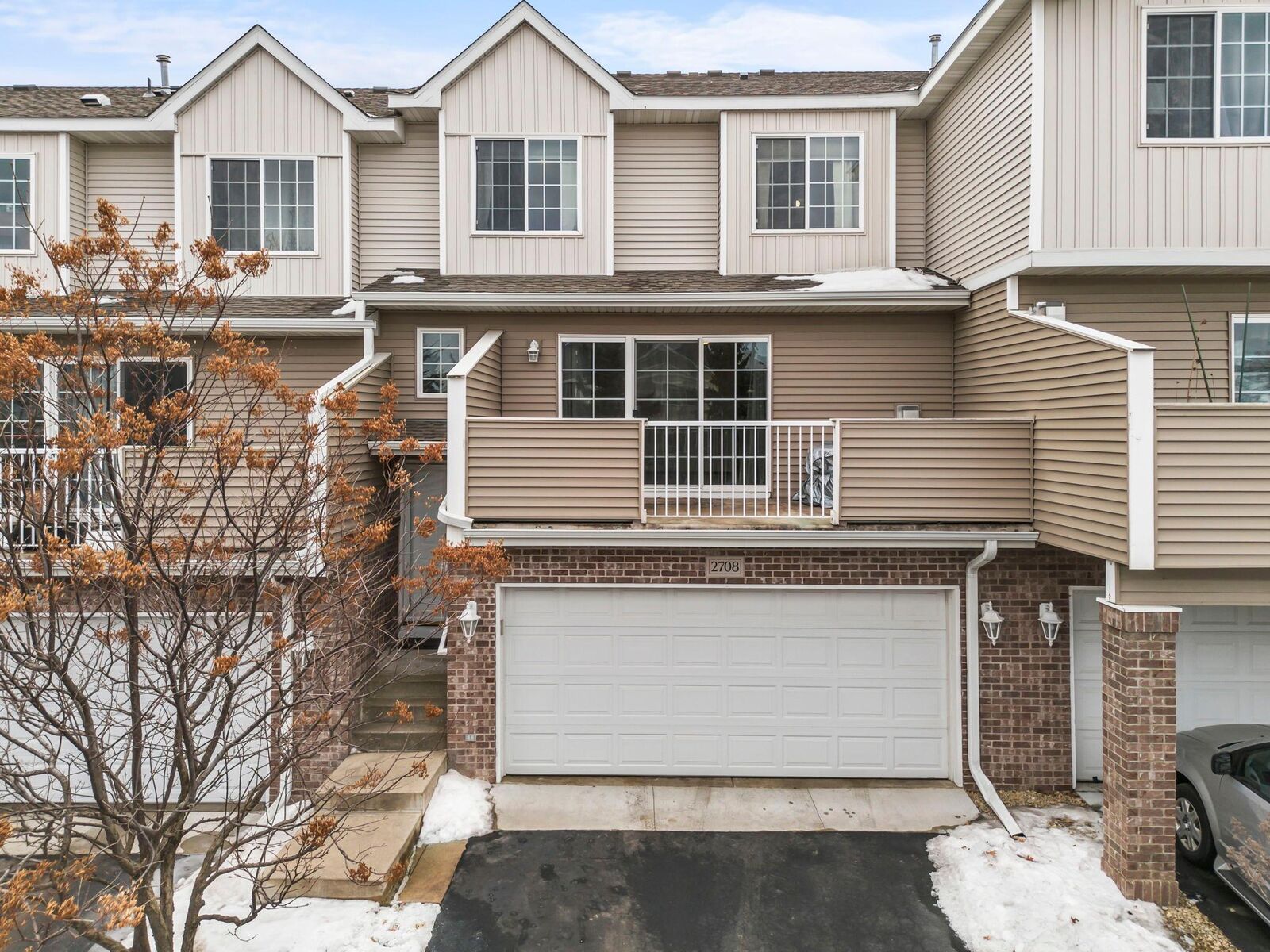 Property Photo: 2708 Brockman Court MN 55057