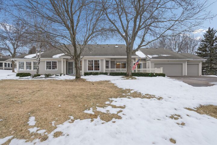 Property Photo:  877 Ivy Lane  MN 55123 