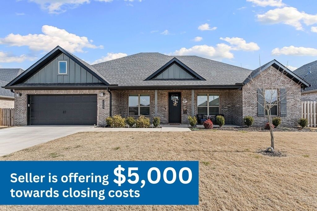 Property Photo:  2208 Abbott Lane  AR 72751 