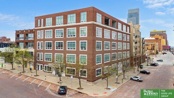 Property Photo:  1502 Jones Street 303  NE 68102 