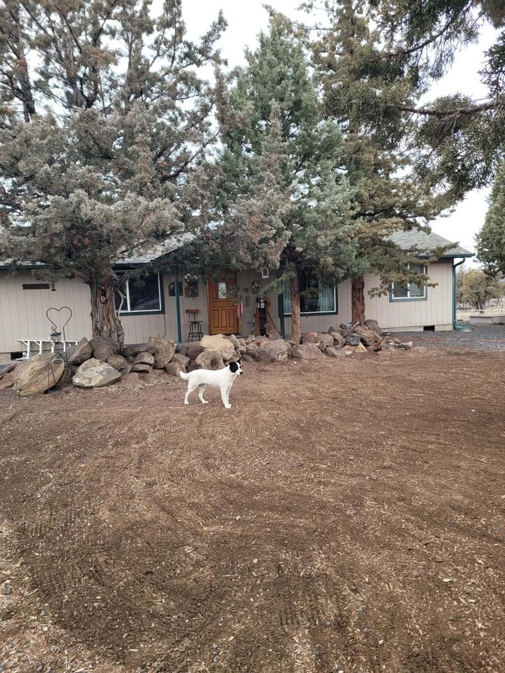 Property Photo:  3913 SE Umatilla Loop  OR 97754 