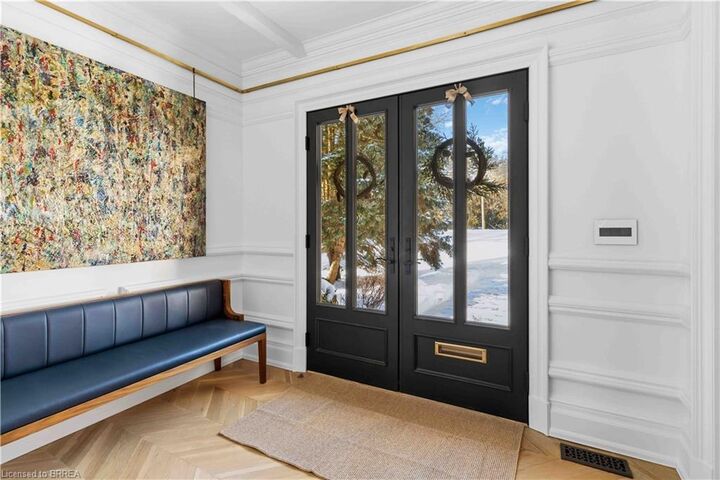 Property Photo: 8 Tutela Heights Road ON N3T 1A1