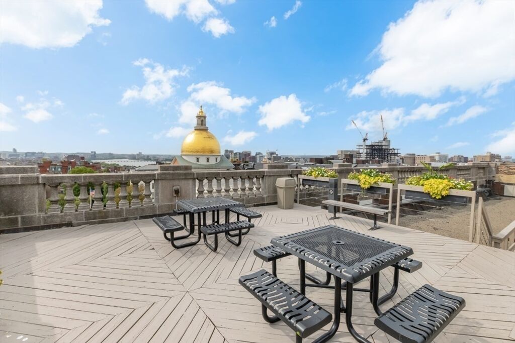 Property Photo: 21 Beacon Street 6F MA 02108