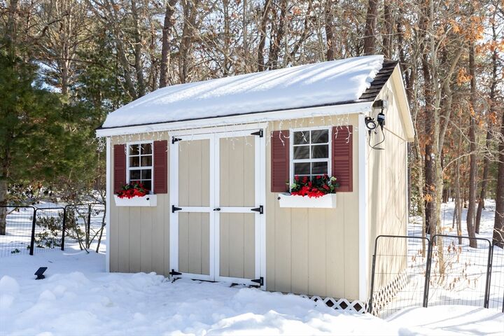 Property Photo:  1415 Old Post Rd  MA 02648 